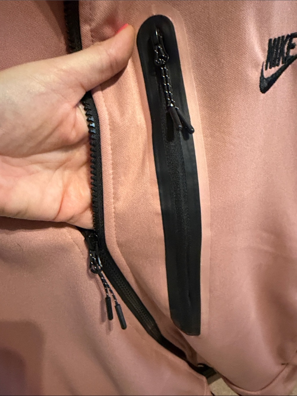 Nike Dusty Rose Hooded Utility Jacket & Joggers Set with Black Trim - Picture 10 of 16
